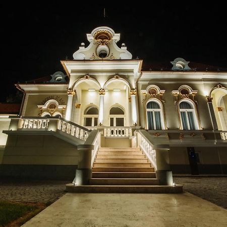 Boutique Hotel Cocosul De Aur Targu-Mures Bagian luar foto
