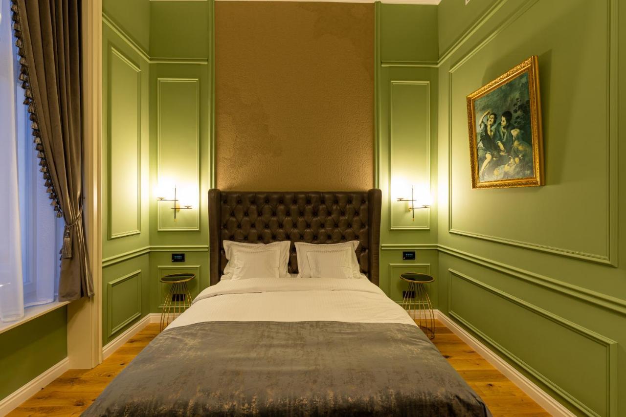 Boutique Hotel Cocosul De Aur Targu-Mures Bagian luar foto