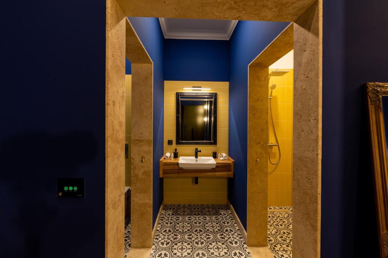 Boutique Hotel Cocosul De Aur Targu-Mures Bagian luar foto