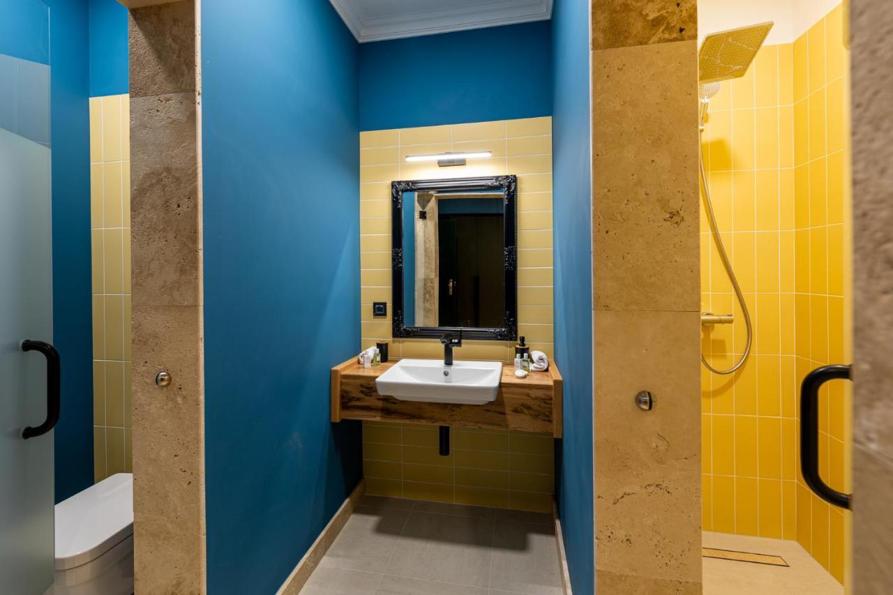 Boutique Hotel Cocosul De Aur Targu-Mures Bagian luar foto