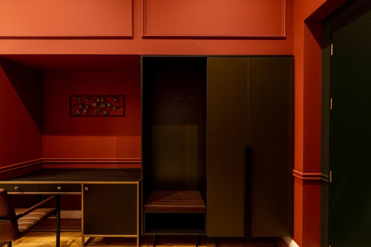 Boutique Hotel Cocosul De Aur Targu-Mures Bagian luar foto