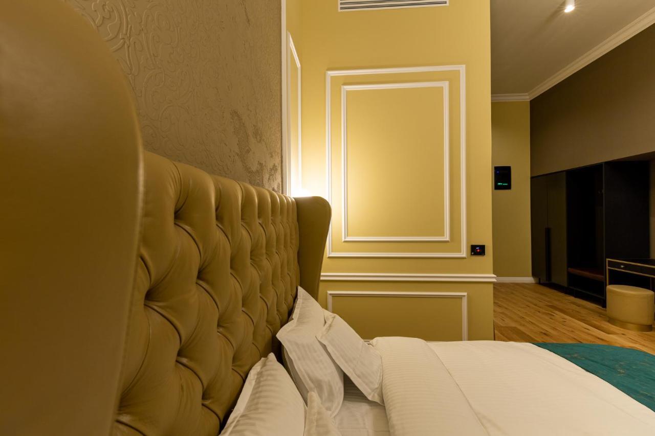 Boutique Hotel Cocosul De Aur Targu-Mures Bagian luar foto