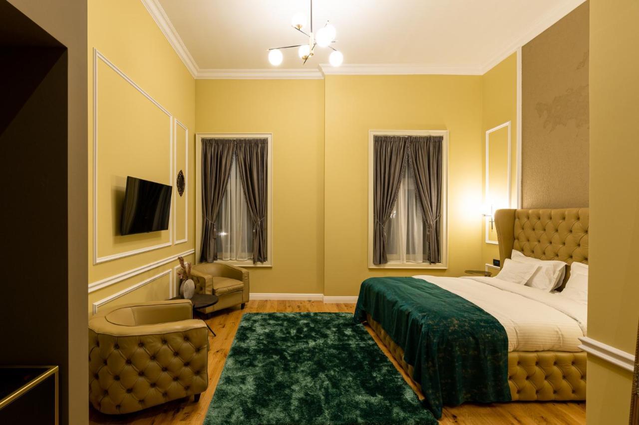 Boutique Hotel Cocosul De Aur Targu-Mures Bagian luar foto