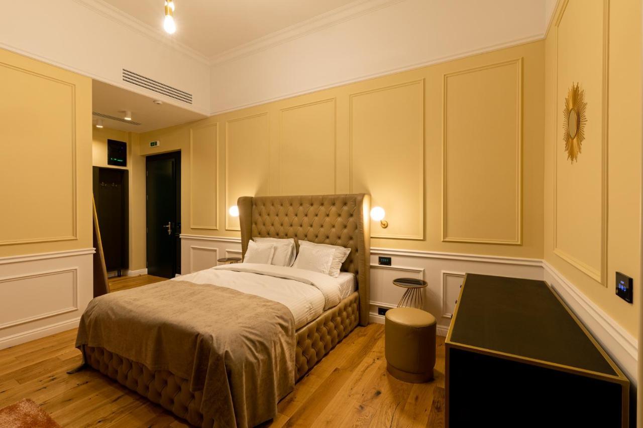 Boutique Hotel Cocosul De Aur Targu-Mures Bagian luar foto