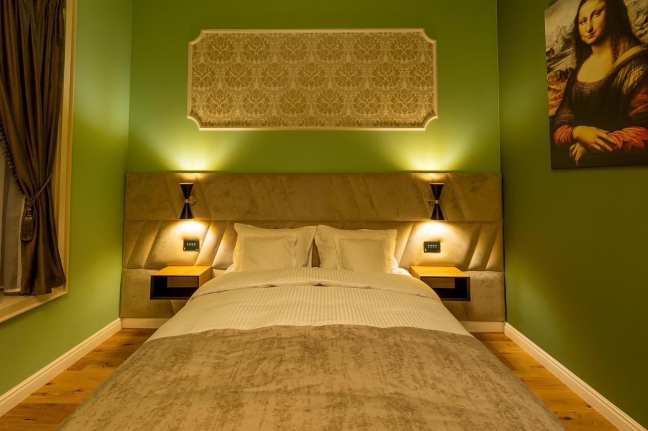 Boutique Hotel Cocosul De Aur Targu-Mures Bagian luar foto